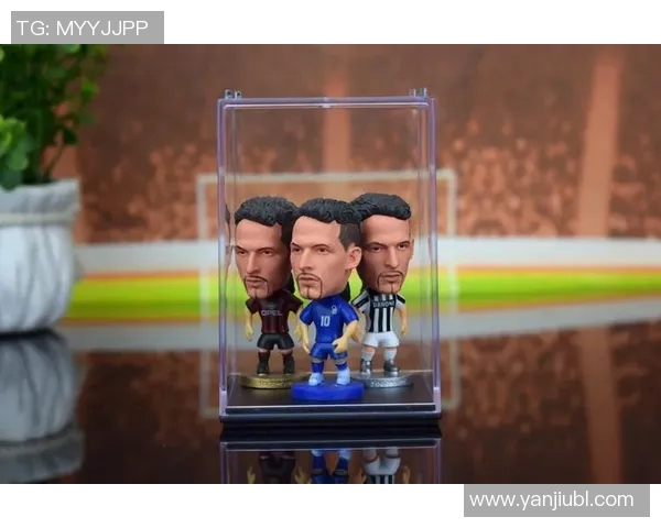 男生足球明星公仔的魅力与收藏价值探讨