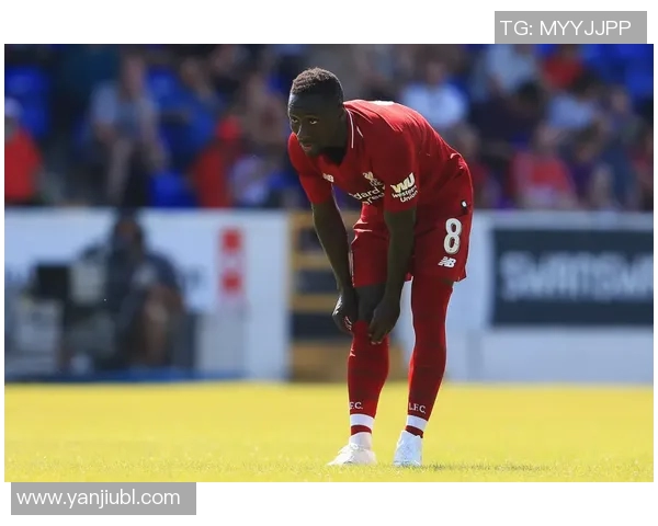 精彩足球明星壁纸尽在利物浦展现红军风采与激情瞬间